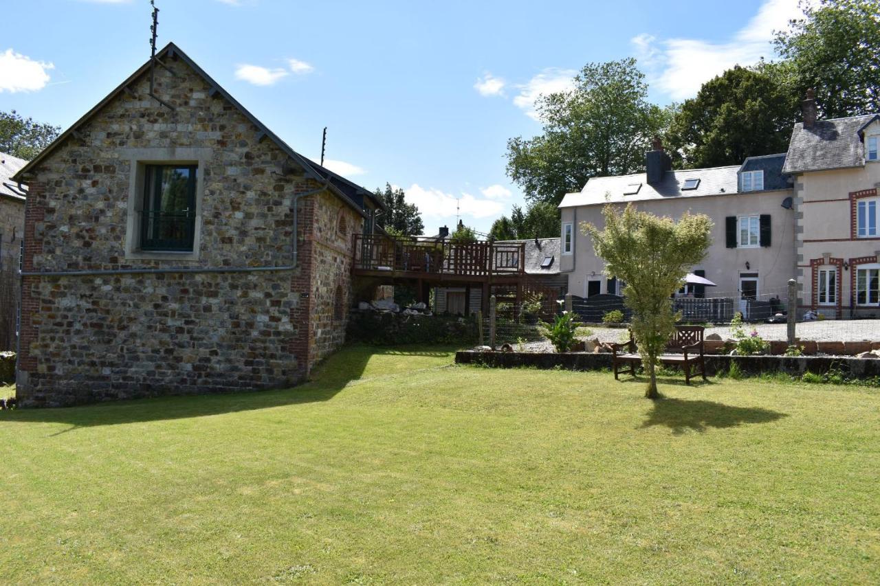 Gites In Le Neufbourg -Mortain Dış mekan fotoğraf