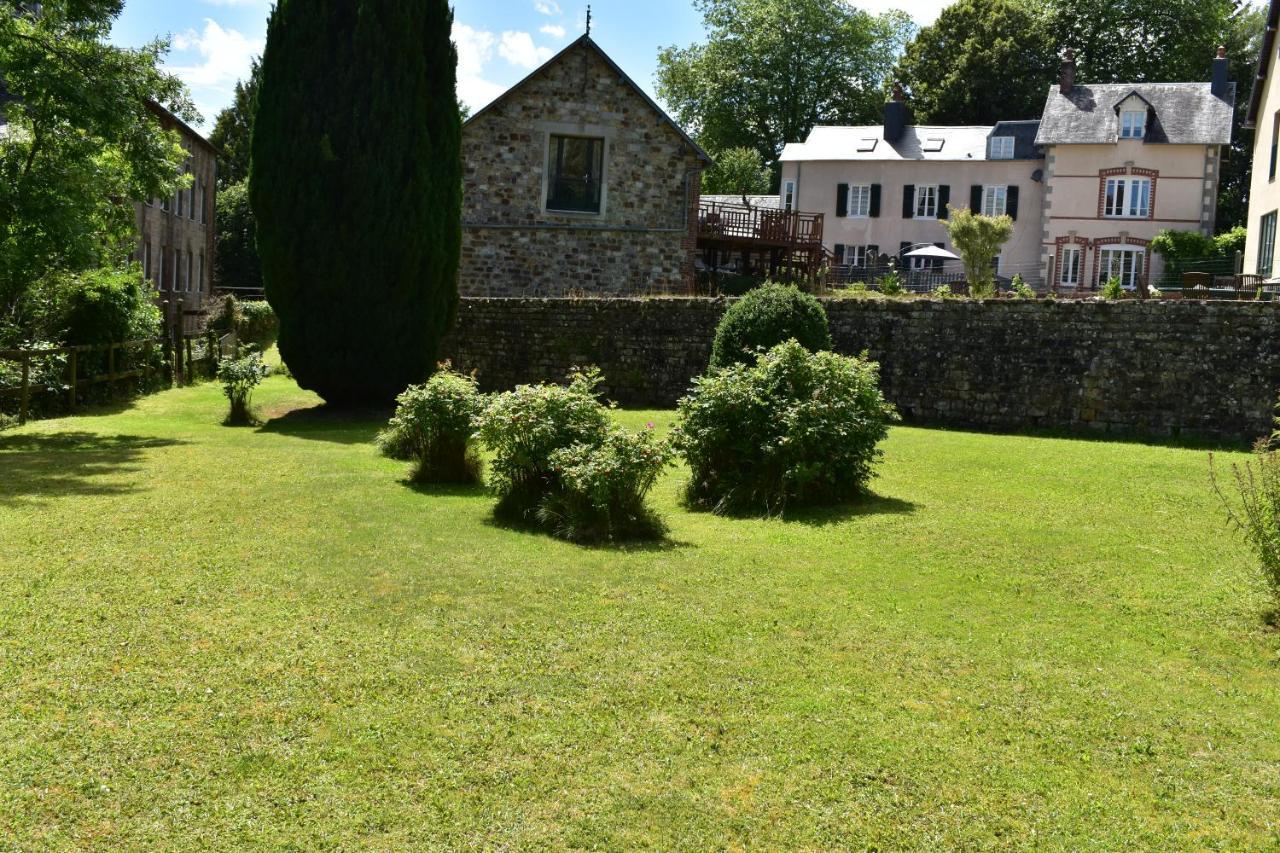Gites In Le Neufbourg -Mortain Dış mekan fotoğraf